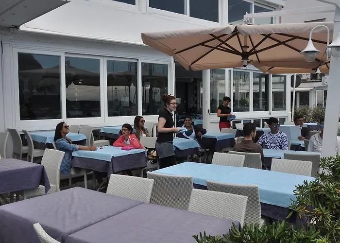 Hotel Ristorante Crescenzo 3*