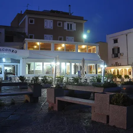 فندق Ristorante Crescenzo بروسيدا