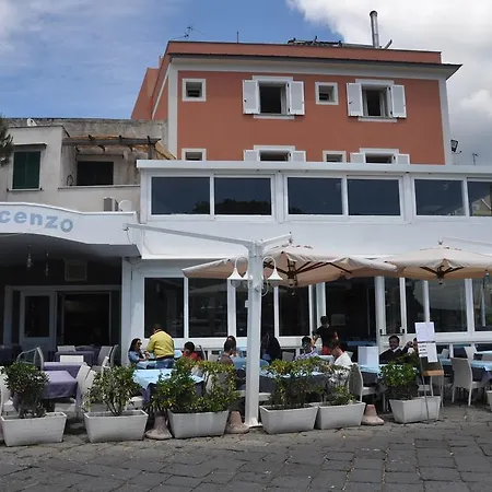 Ristorante Crescenzo 3* 프로치다