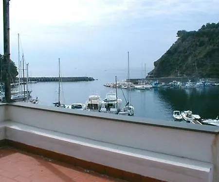 Ristorante Crescenzo מלון 3*