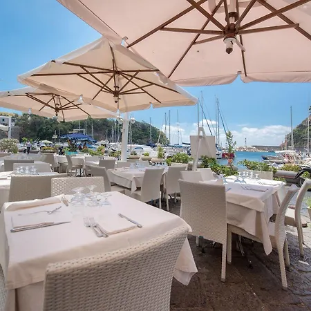 Ristorante Crescenzo بروسيدا